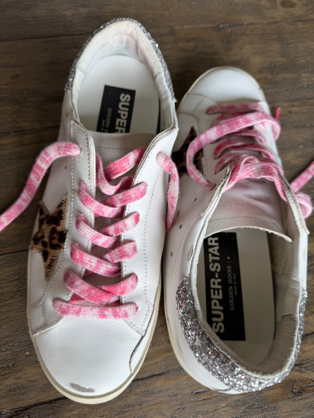 Women’s Golden Goose sneakers - Picture 2 of 4